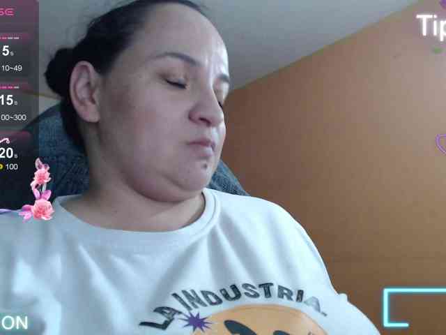 miaabrownn2 webcam