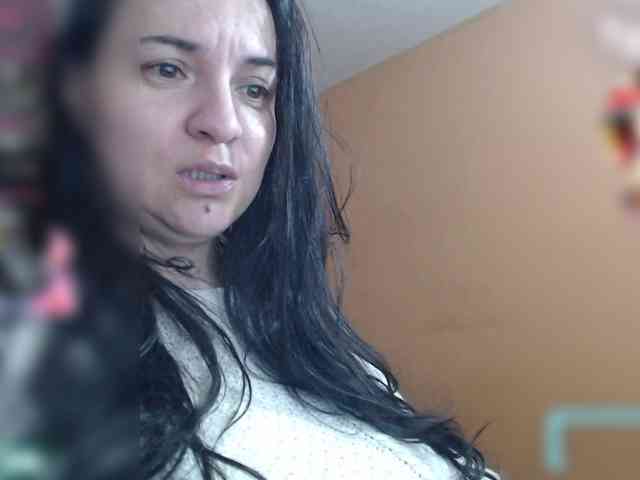 miaabrownn2 webcam