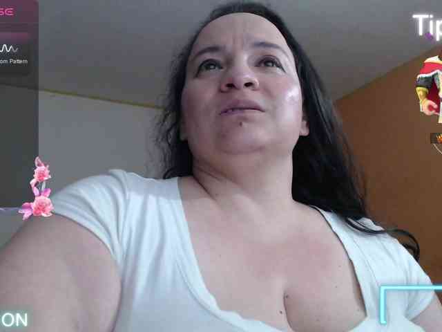 miaabrownn2