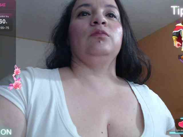 miaabrownn2 webcam