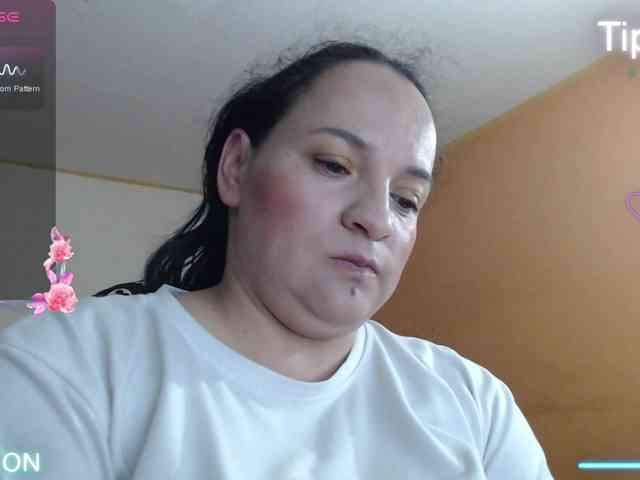miaabrownn2 webcam
