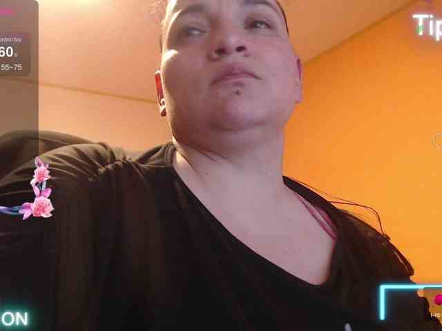 miaabrownn2 webcam