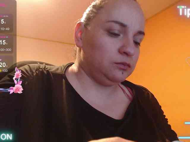 miaabrownn2 webcam