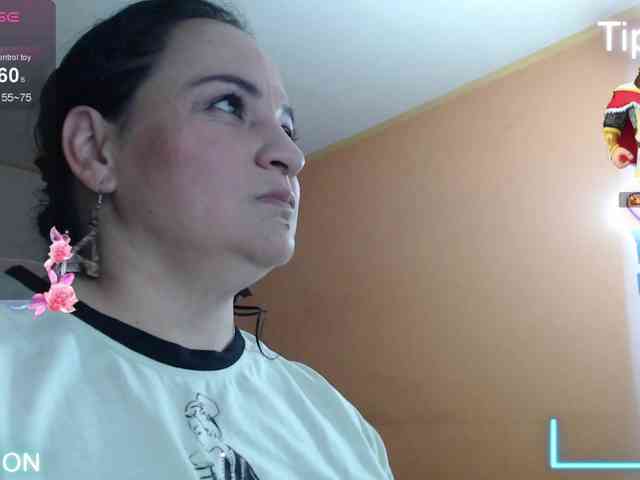 miaabrownn2 webcam