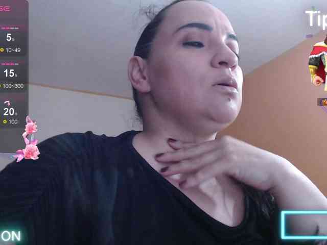 miaabrownn2 webcam
