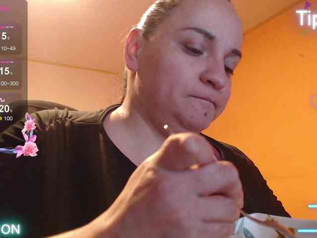 miaabrownn2 webcam