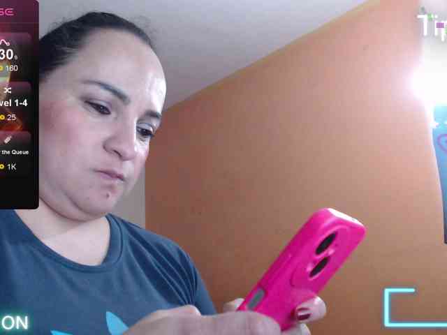 miaabrownn2 webcam