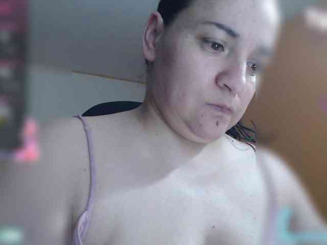 miaabrownn2 webcam