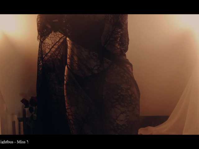 WebCora's BongaCams show and profile