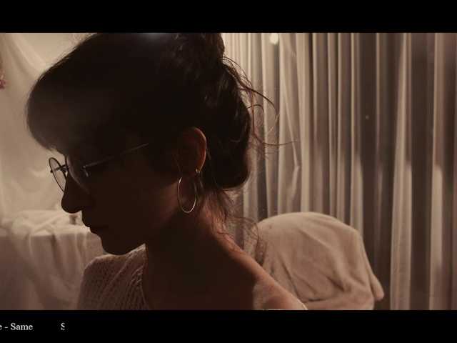 WebCora's BongaCams show and profile