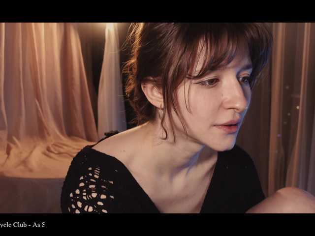 WebCora's BongaCams show and profile