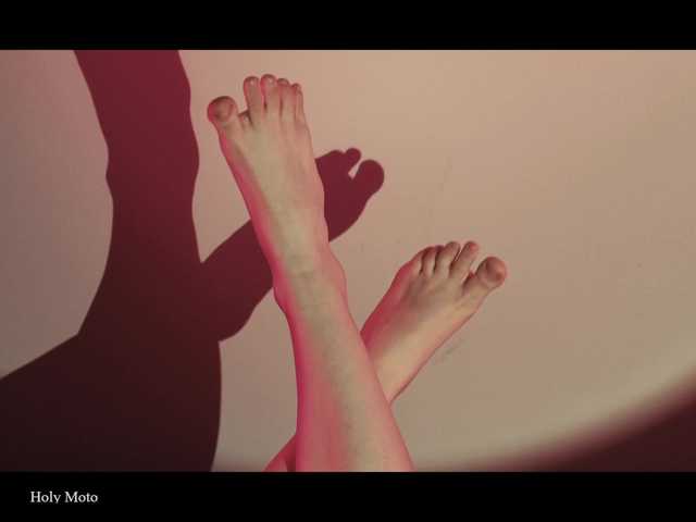 WebCora's BongaCams show and profile