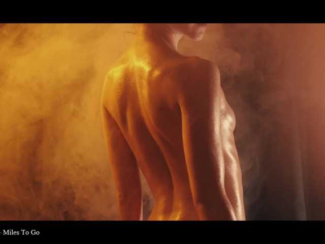 WebCora's BongaCams show and profile