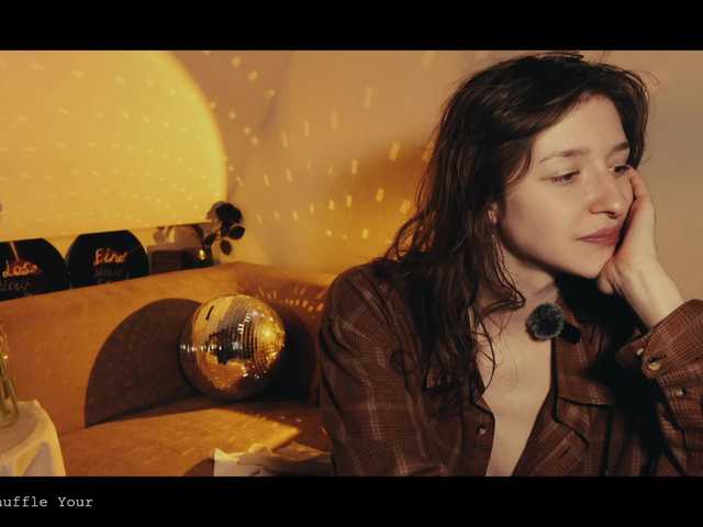 WebCora's BongaCams show and profile