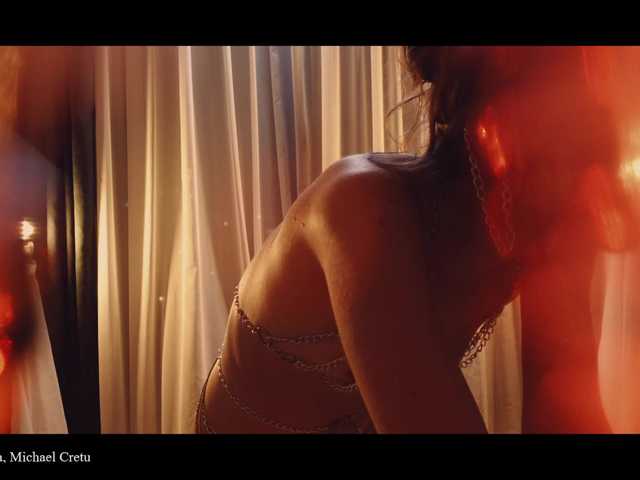 WebCora's BongaCams show and profile