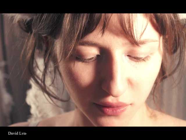 WebCora's BongaCams show and profile