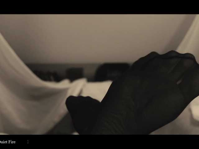 WebCora's BongaCams show and profile