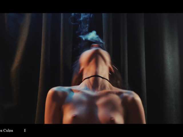 WebCora's BongaCams show and profile