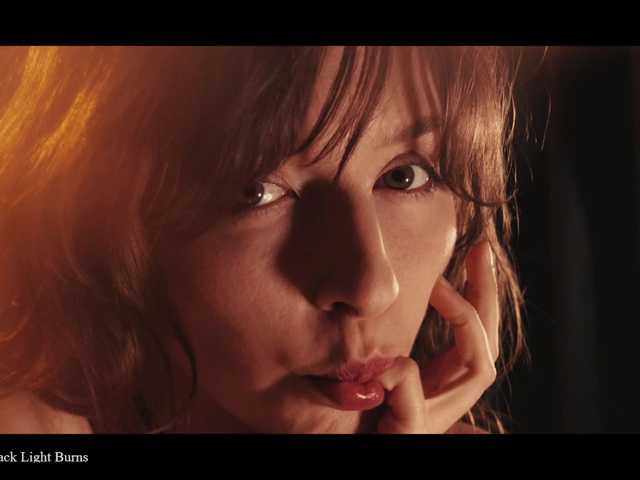 le modèle WebCora est en webcam porno dans un show sur le site bongacams, il possède les tags suivants: White/Caucasian,Brunette,Trimmed