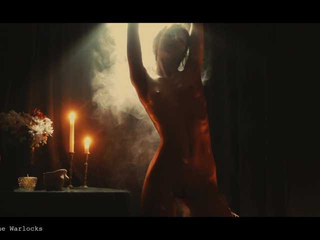 WebCora's BongaCams show and profile