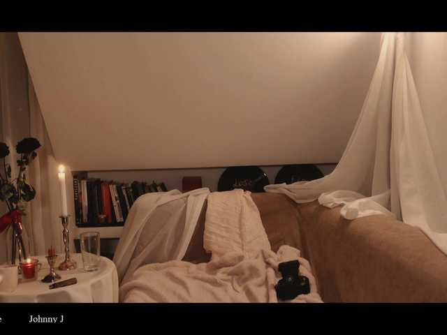 WebCora's BongaCams show and profile