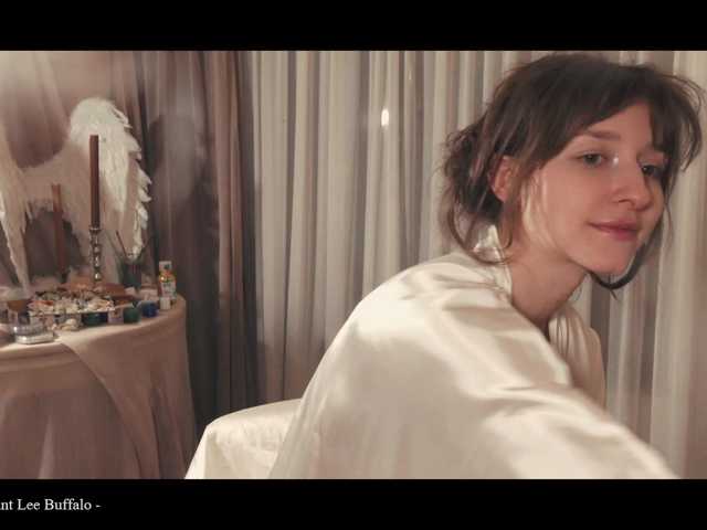 WebCora's BongaCams show and profile