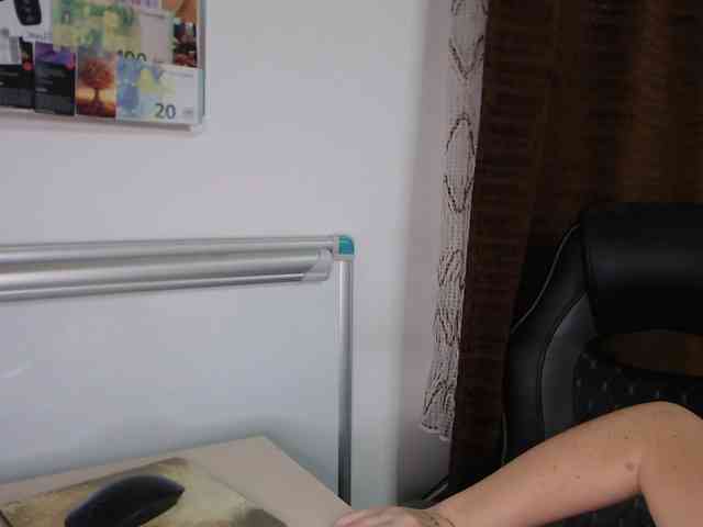 SEXY-GODDESabrina webcam