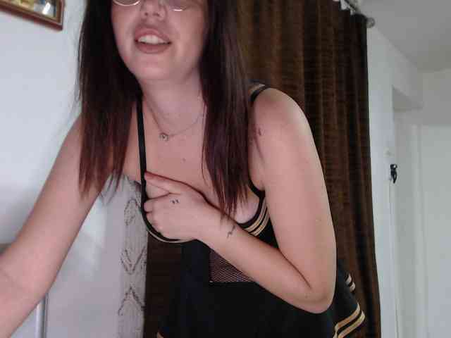 SEXY-GODDESabrina webcam