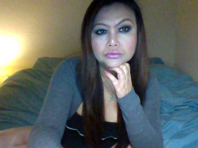 cindyvong's BongaCams show and profile