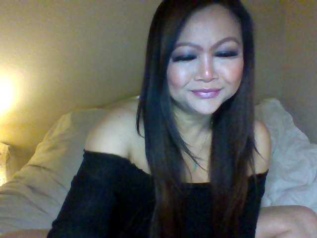cindyvong's BongaCams show and profile
