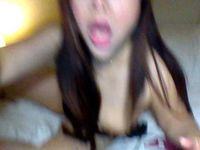 cindyvong's BongaCams show and profile