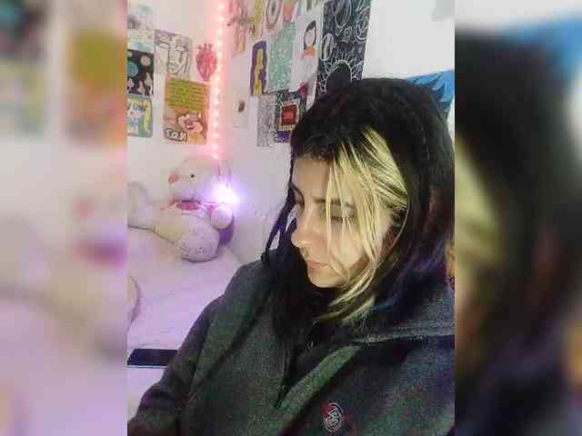 flirt chatroom Theplayful
