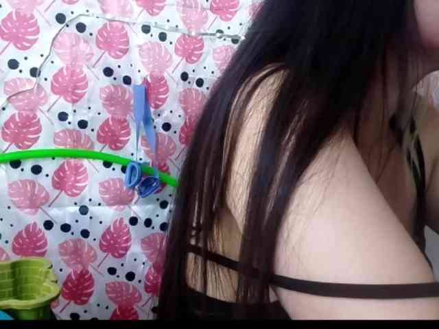 web cam striptease Theplayful