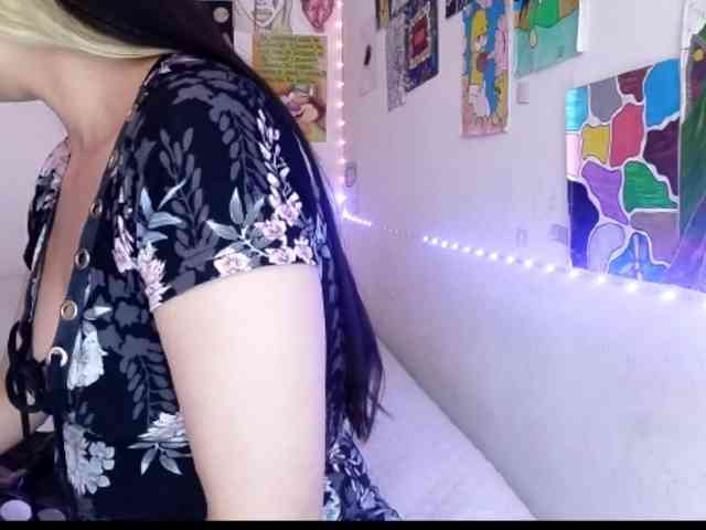 theplayful webcam