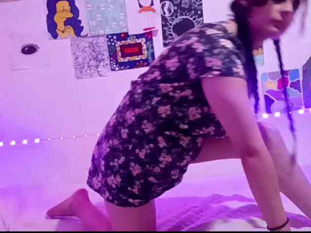 live amateur cam Theplayful