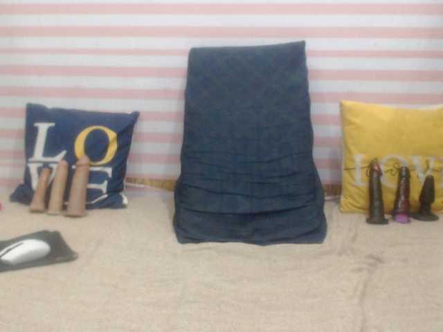 seductivedirt's BongaCams show and profile