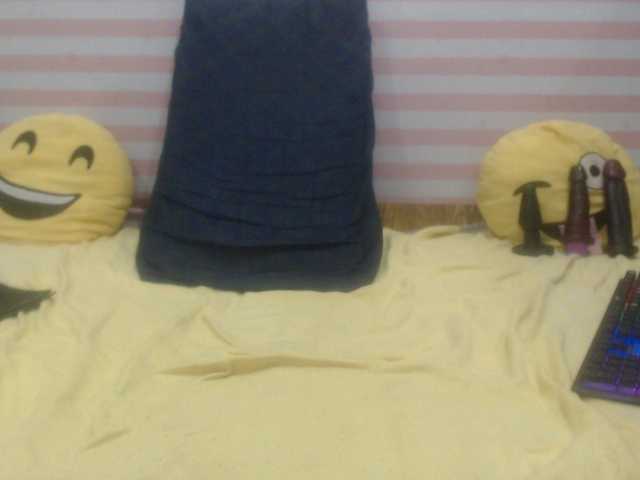 seductivedirt's BongaCams show and profile