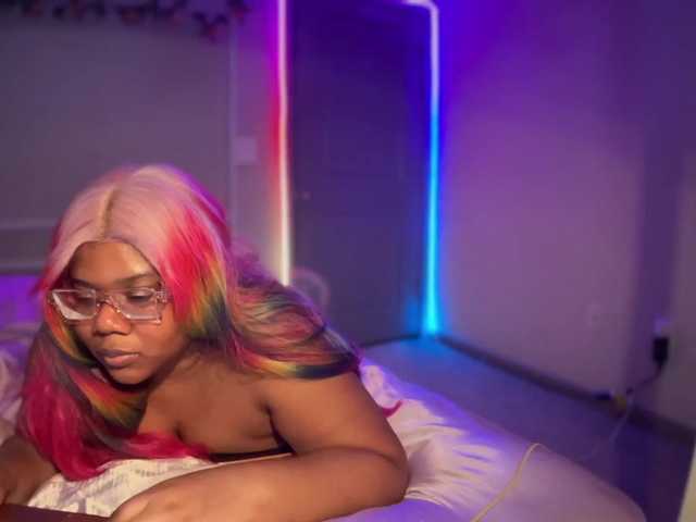 Marinaismad's BongaCams show and profile