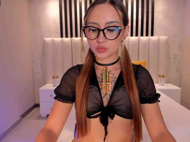 MollySunders webcam