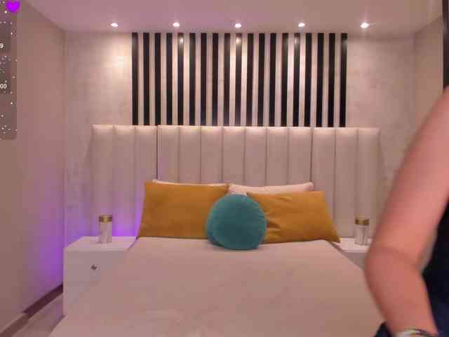 MollySunders webcam