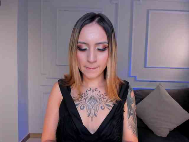 MollySunders webcam