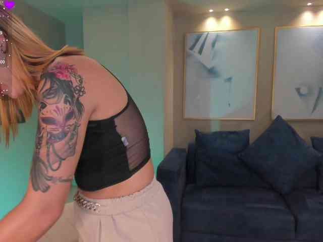 MollySunders webcam