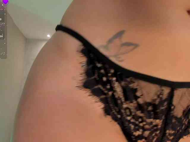 MollySunders webcam