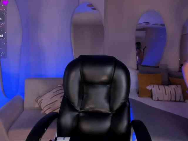 MollySunders webcam
