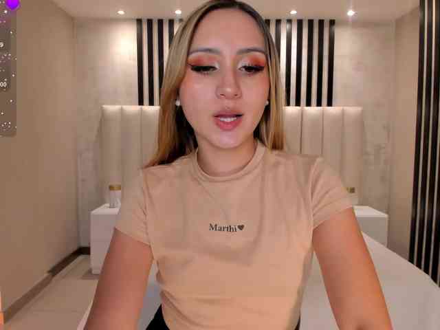 MollySunders webcam