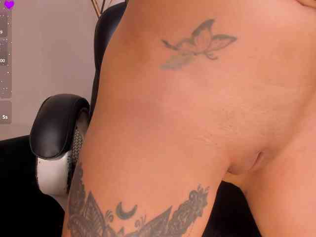 MollySunders webcam