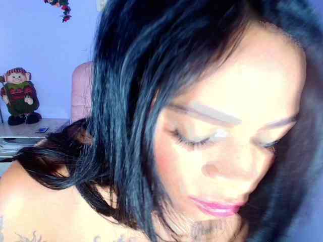 Julieth-Rossi webcam