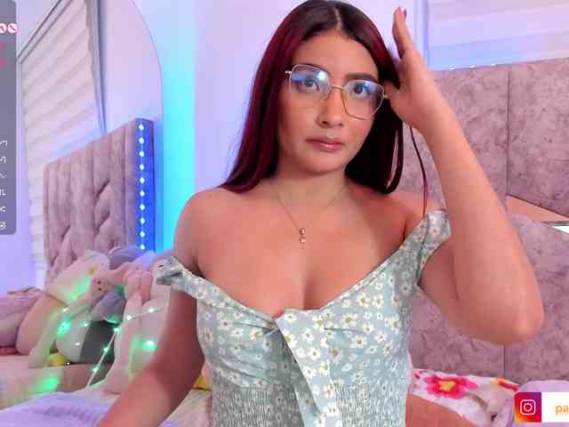 PaulinRoss webcam