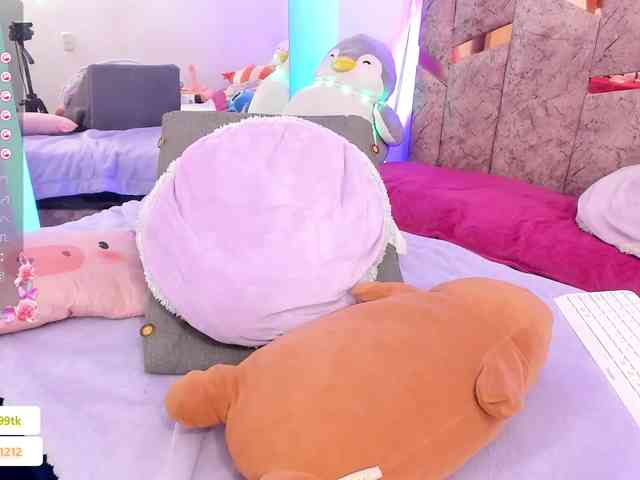 PaulinRoss Live Webcam on BongaCams