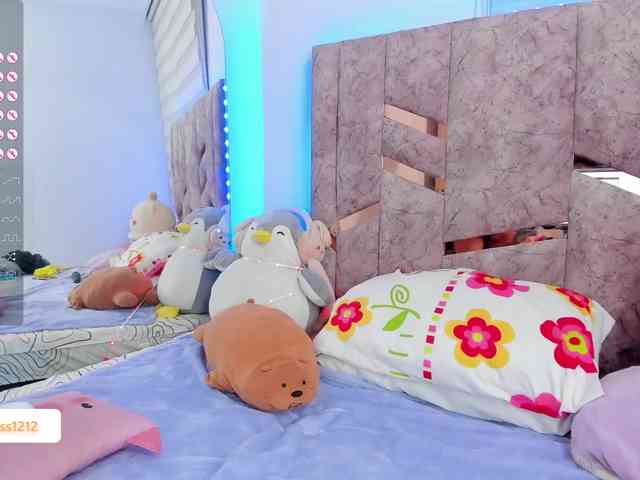 PaulinRoss webcam
